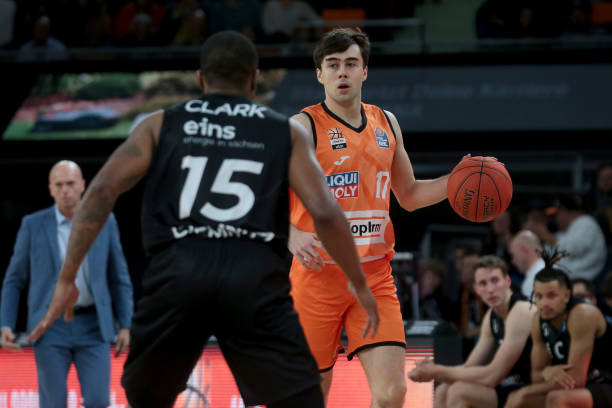 同时模拟真 同时模拟真