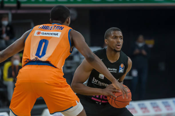 精准传中等 精准传中等