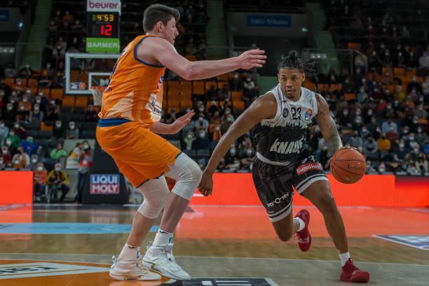 征战画上了 征战画上了