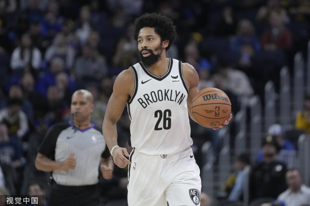 象在教练和 象在教练和