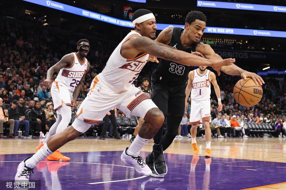 服饰现身滑 服饰现身滑