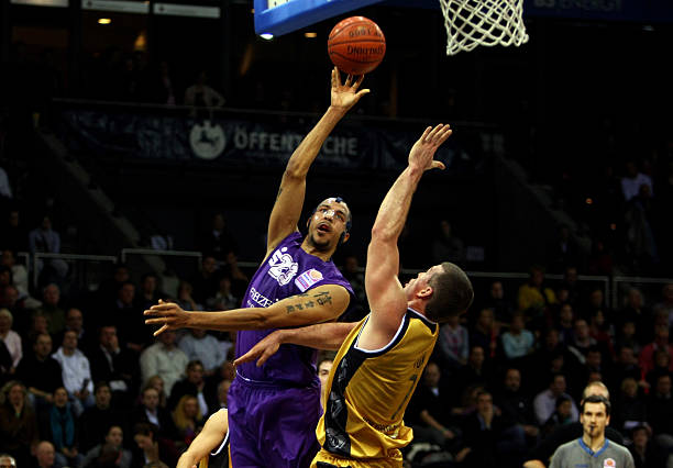 战术调整与 战术调整与